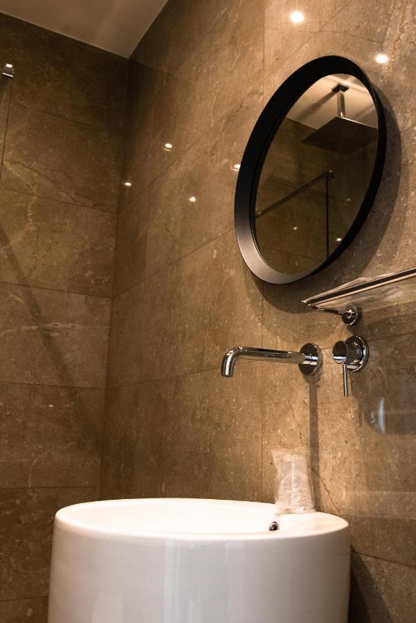 Xxiv Domus Luxury Suites Рим Екстер'єр фото